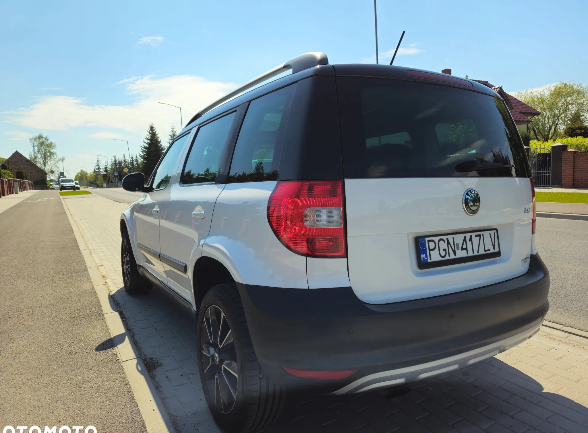 Skoda Yeti cena 32900 przebieg: 228000, rok produkcji 2013 z Gniezno małe 529